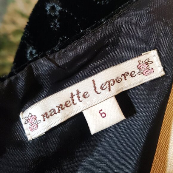 Nearly NWT Vintage Nanette Lepore Embroidered Velvet Cocktail Mini dress size 6 - Picture 6 of 9